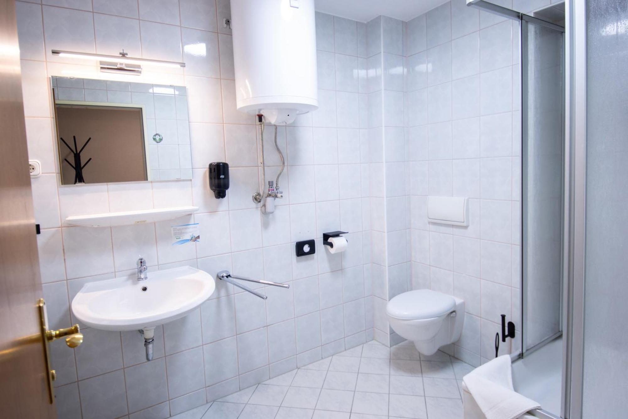 Hotel Lengenfelder Hof Lengenfeld  Dış mekan fotoğraf