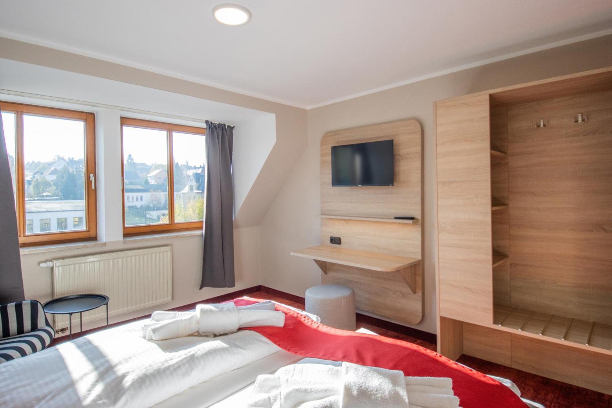 Hotel Lengenfelder Hof Lengenfeld  Dış mekan fotoğraf