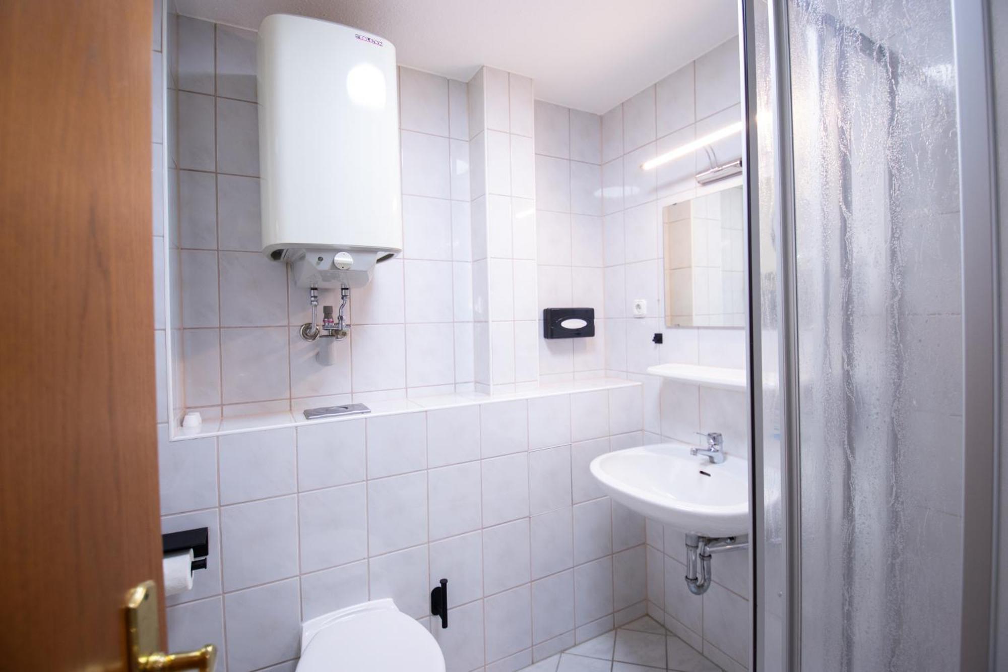 Hotel Lengenfelder Hof Lengenfeld  Dış mekan fotoğraf