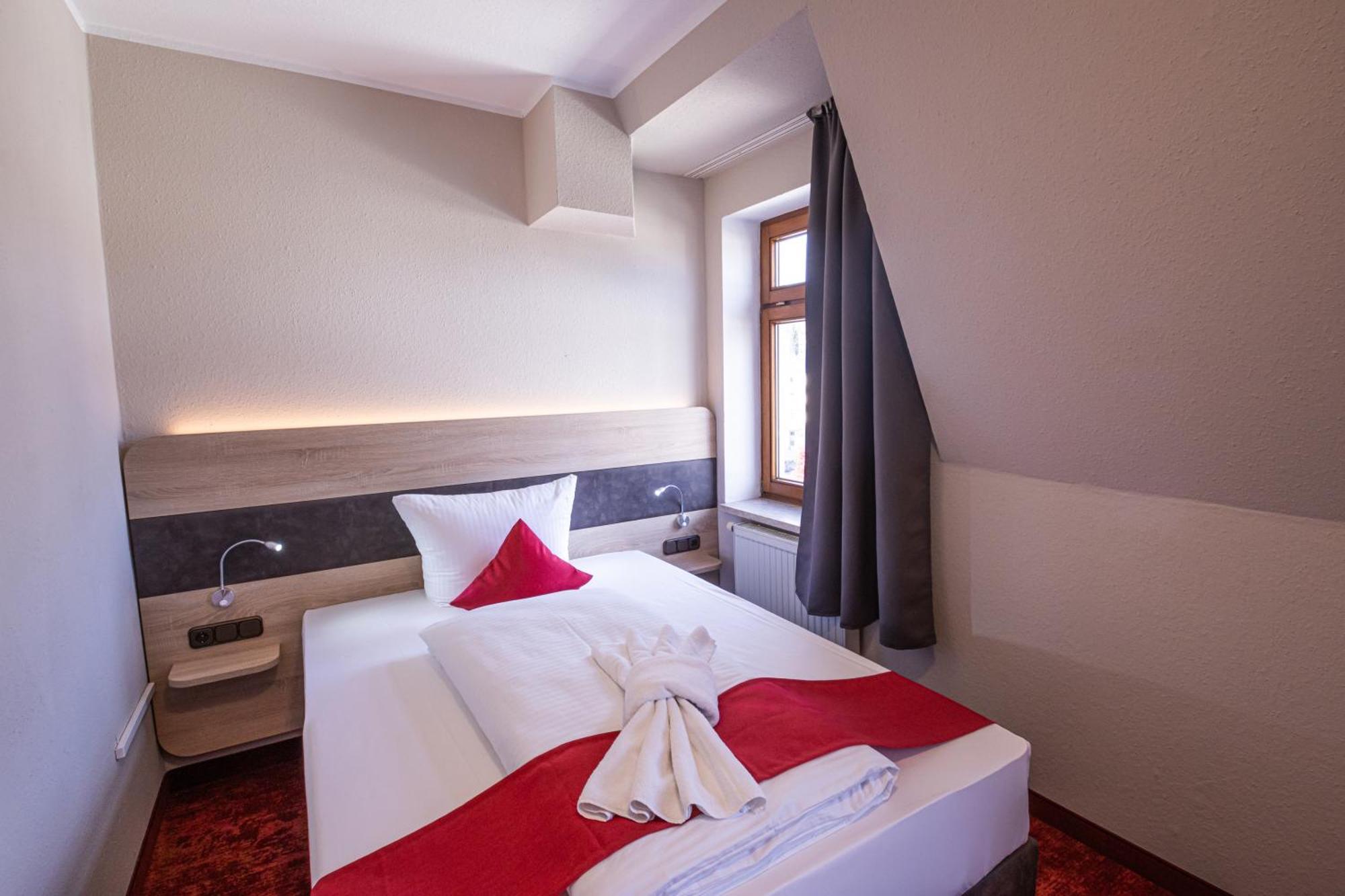 Hotel Lengenfelder Hof Lengenfeld  Dış mekan fotoğraf